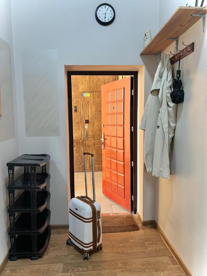 Hostel On Universytet Kiev Bagian luar foto