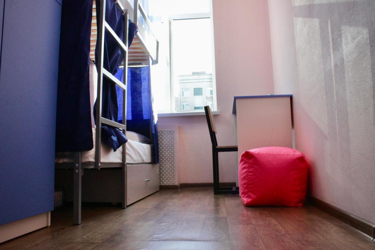 Hostel On Universytet Kiev Bagian luar foto