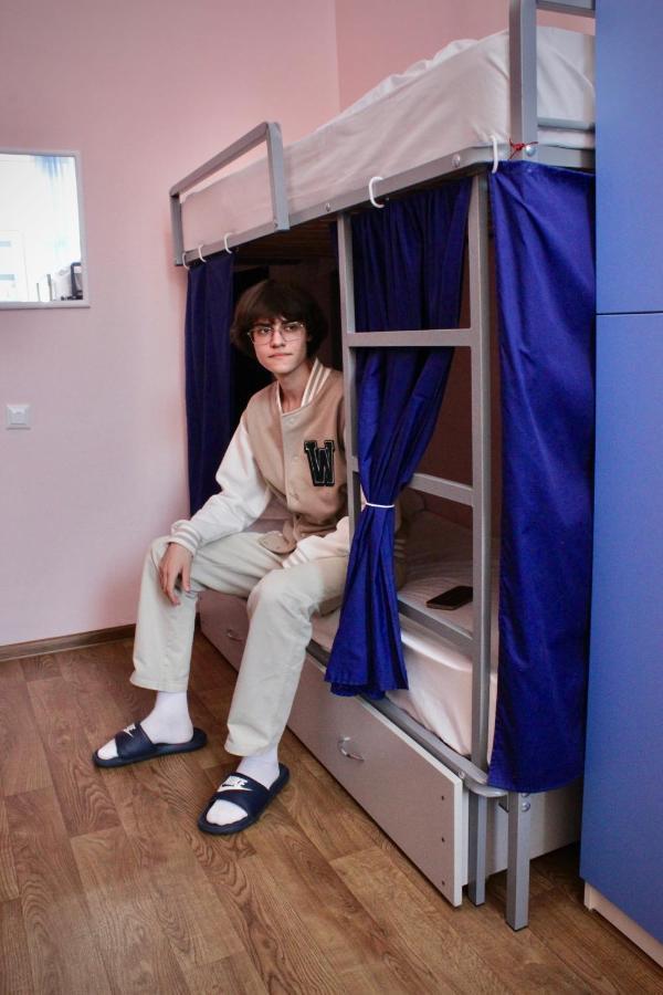 Hostel On Universytet Kiev Bagian luar foto