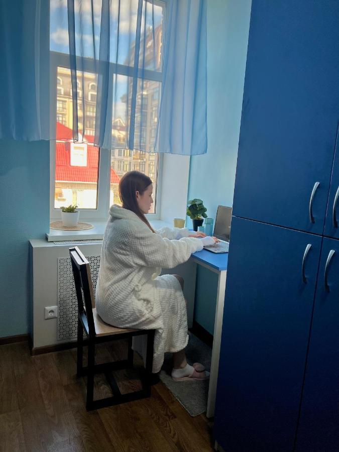 Hostel On Universytet Kiev Bagian luar foto