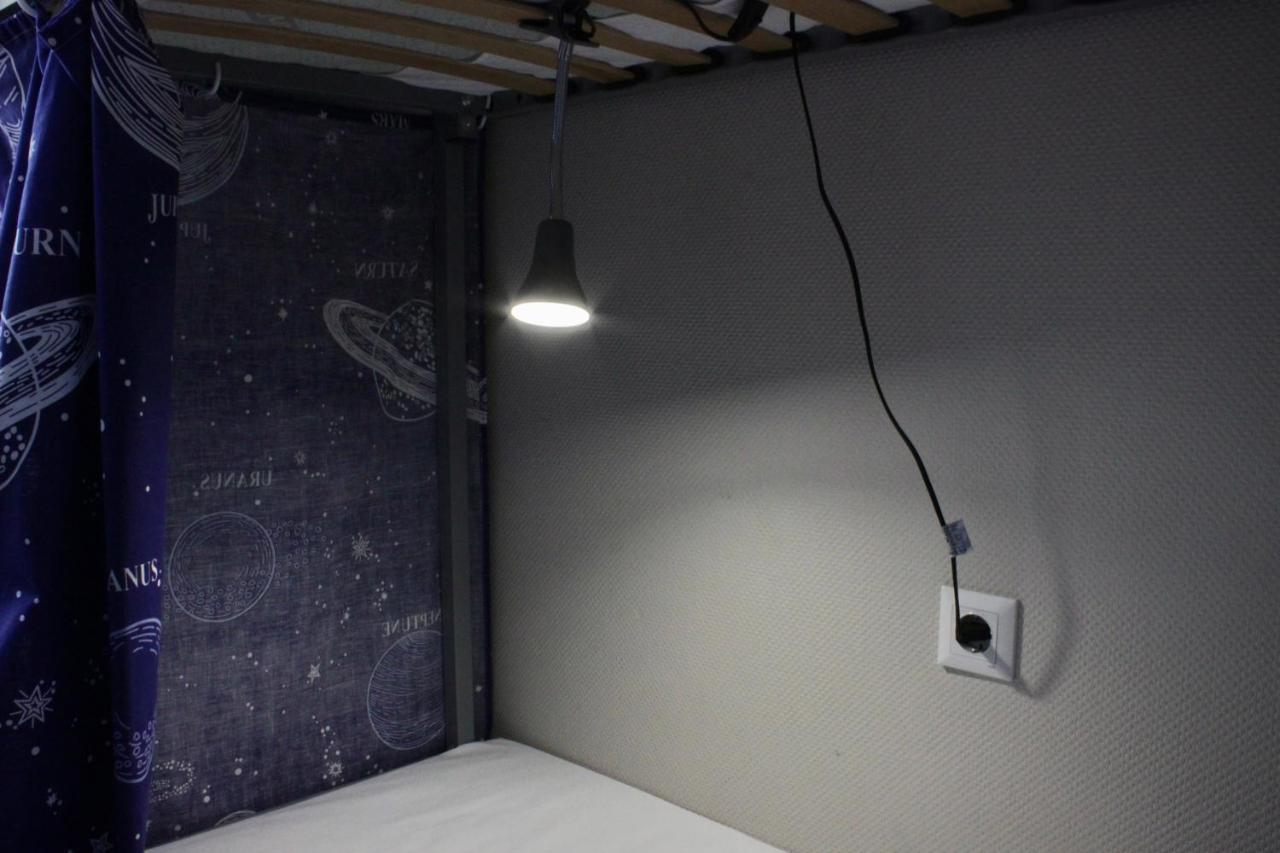 Hostel On Universytet Kiev Bagian luar foto