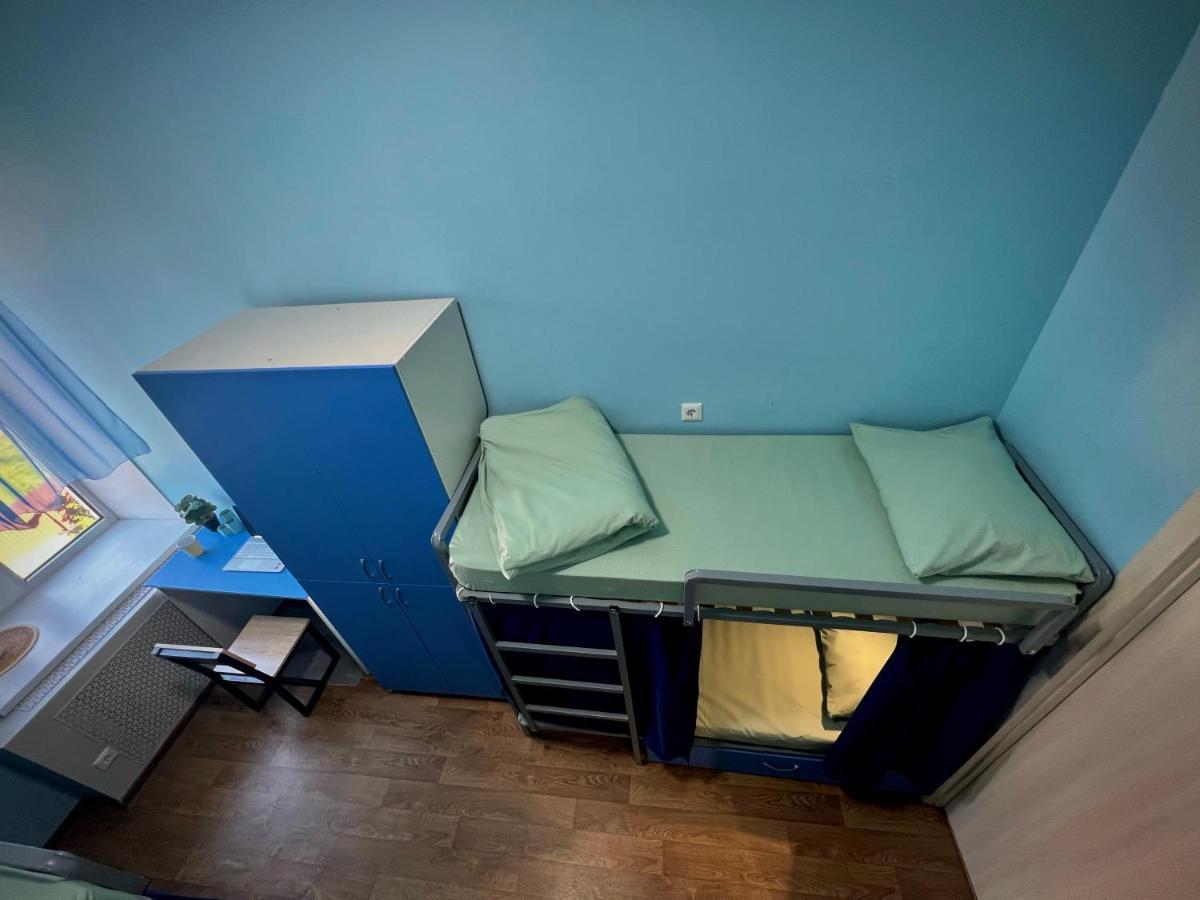 Hostel On Universytet Kiev Bagian luar foto